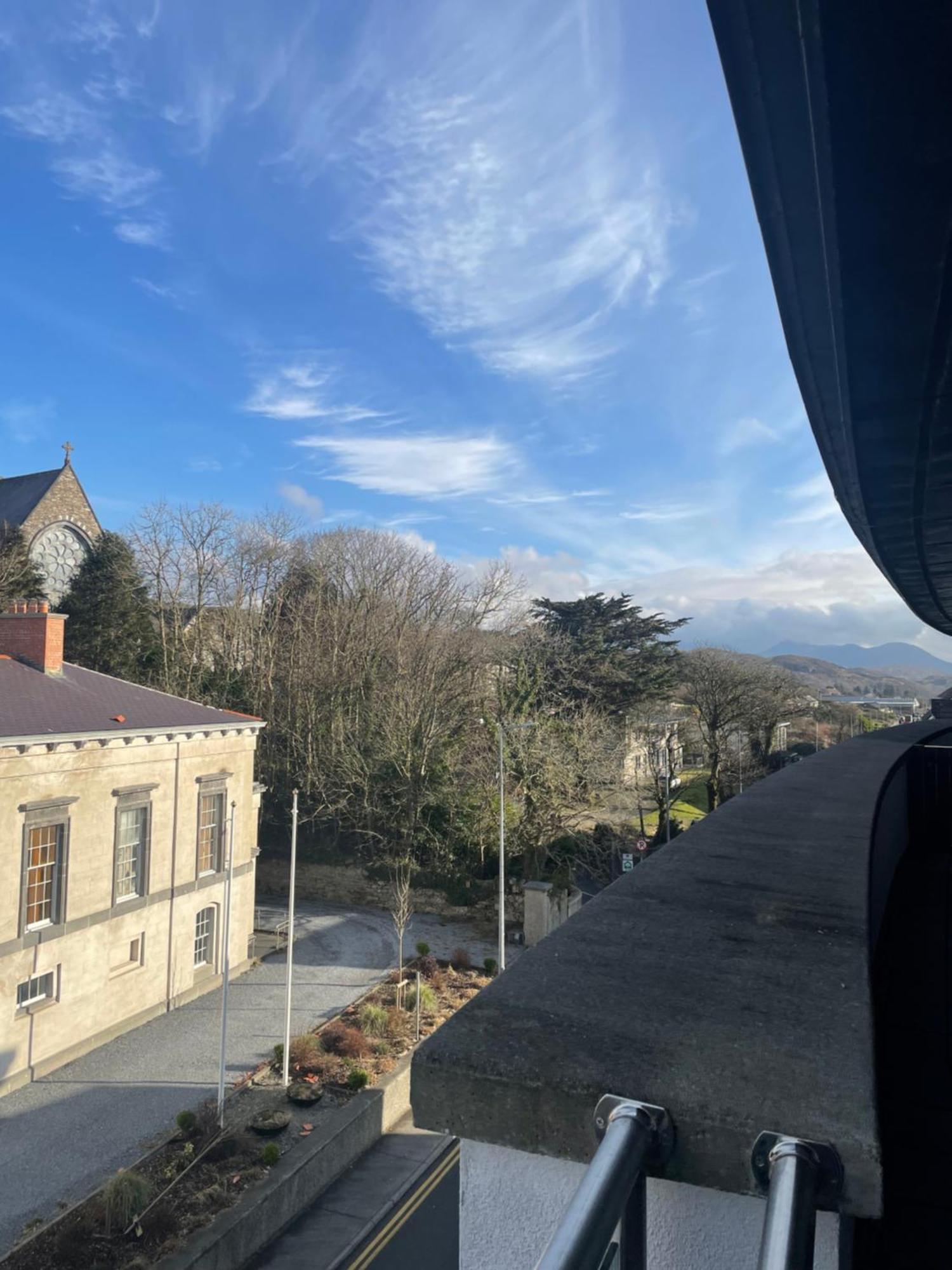 Courthouse View Penthouse 2 Clifden Exterior foto